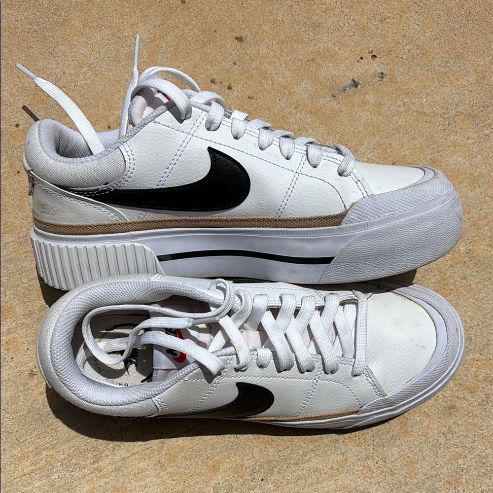 Nike White and Black Low-Top Sneakers - Picture 2 of 5